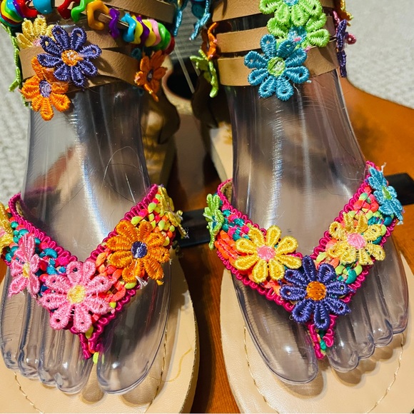 💐Frisky Colorful Floral Zip Back Ankle Thong Sandals! - Picture 6 of 10